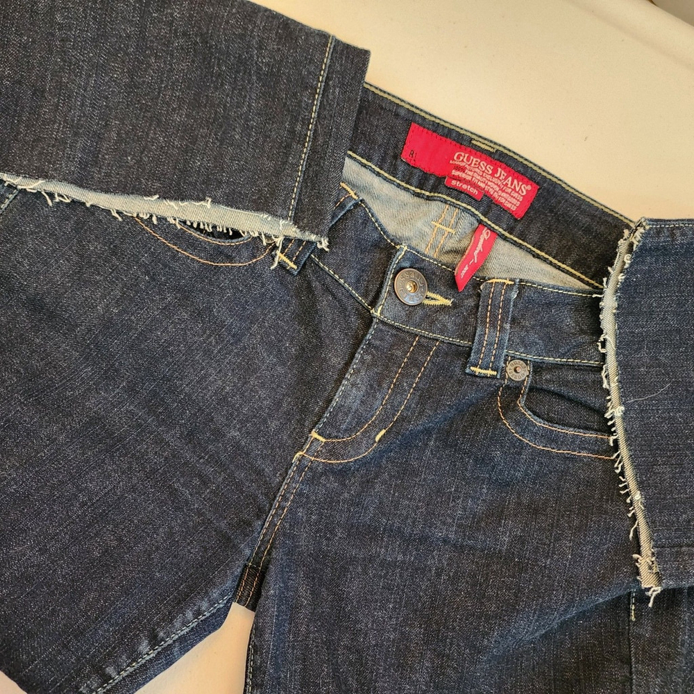 Guess Daredevil Low Rise Flare Jeans Dark Wash Raw Hem NWOT‎ Size 32